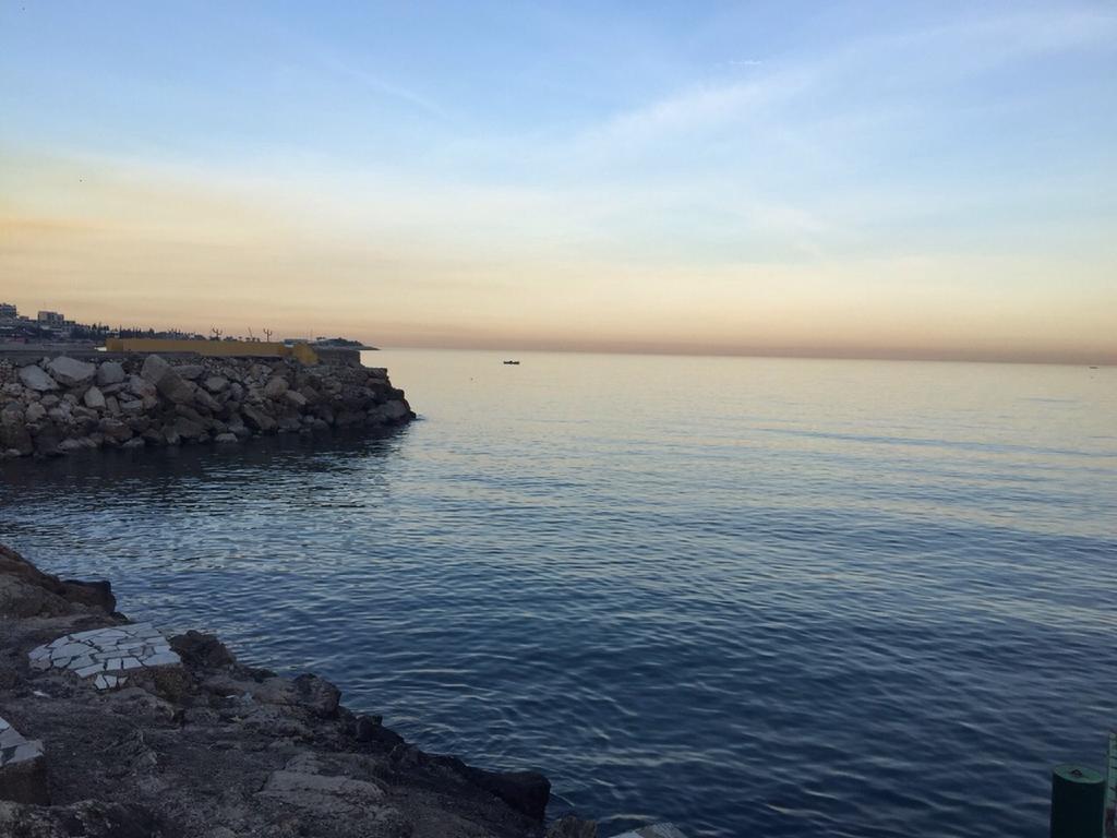Holiday Suites Hotel&Beach Resort Jounieh Exterior foto