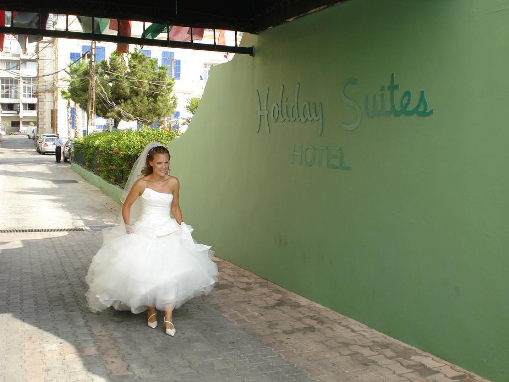 Holiday Suites Hotel&Beach Resort Jounieh Exterior foto