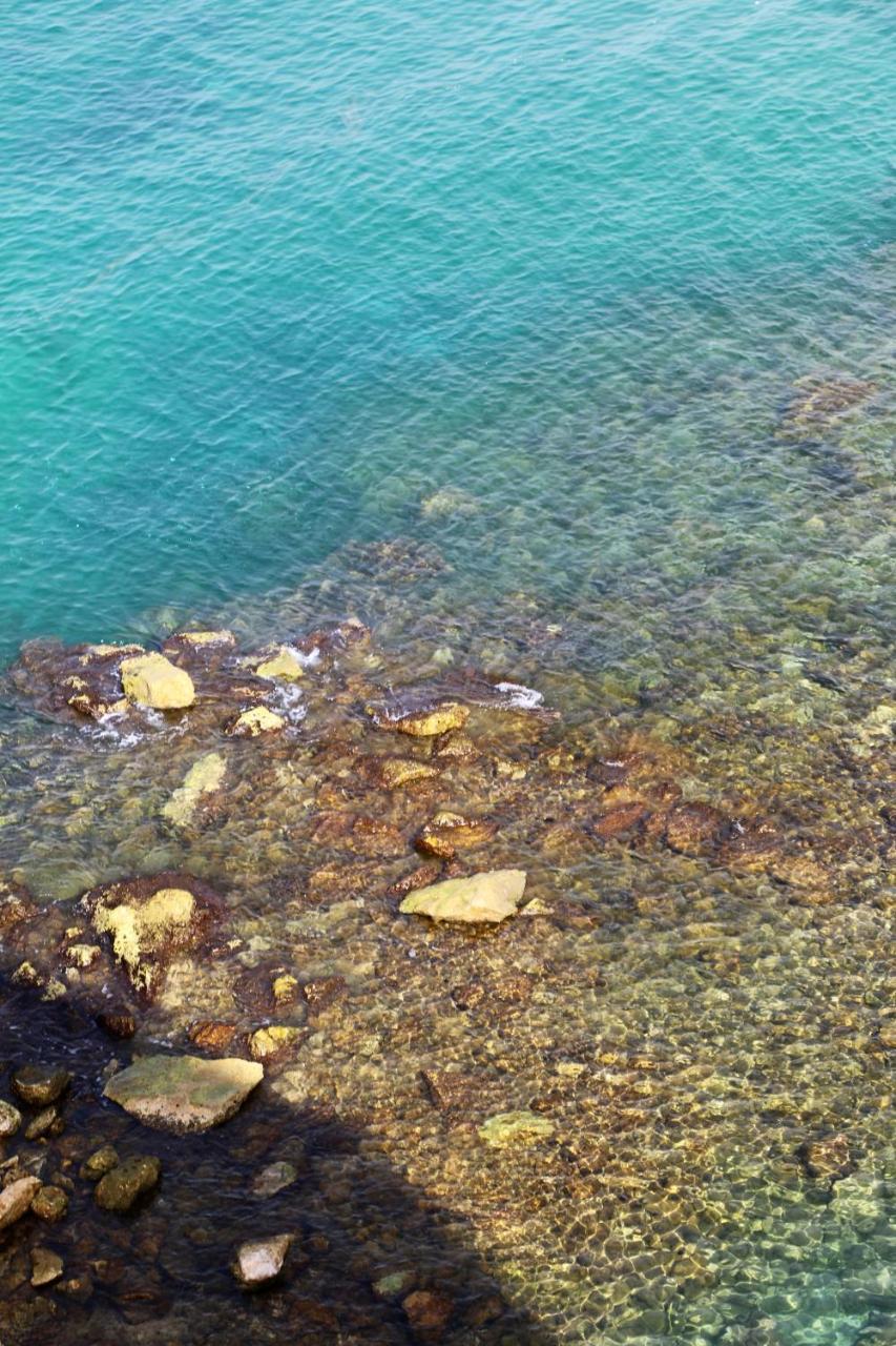 Holiday Suites Hotel&Beach Resort Jounieh Exterior foto